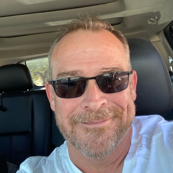 Meet your Posher, Brian - Picture 2 of 3